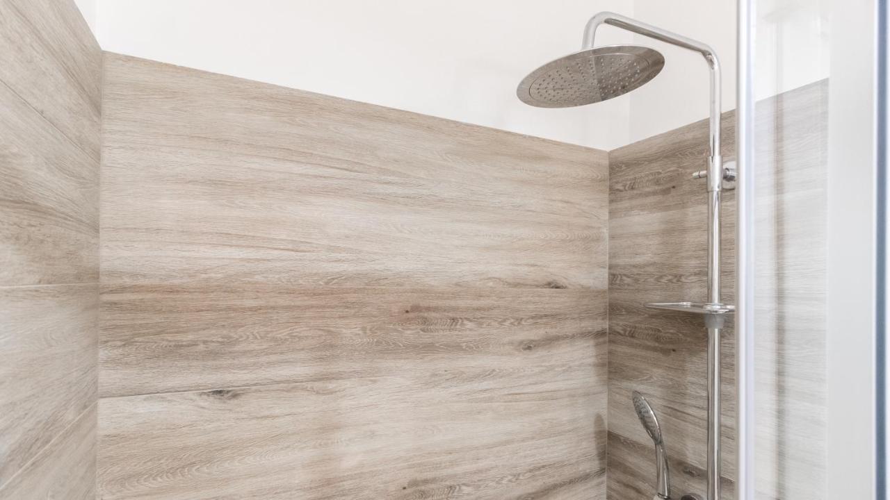 Italianway - Fara 1 Apartman Milánó Kültér fotó