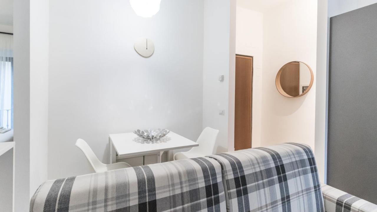 Italianway - Fara 1 Apartman Milánó Kültér fotó